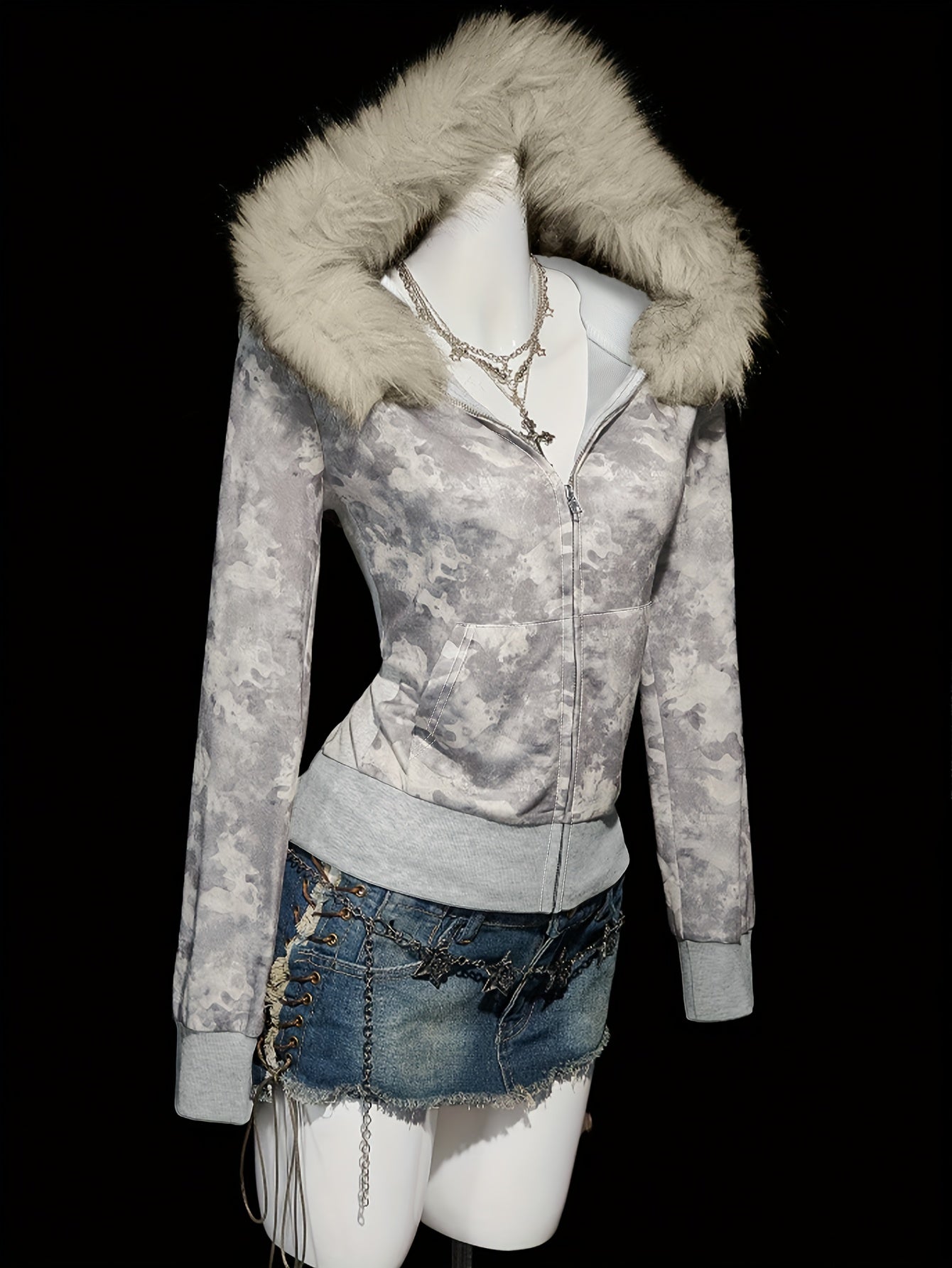 Women's Vintage Camouflage Full-Zip Hooded Jacket with Full-Length Zipper Closure, Faux-Fur Trim & Full-Length Chain Strap - Winter Warm Outerwear, Machine Washable, Brown/Gray/Black/Beige Camo Pattern, Retro Style Long Sleev