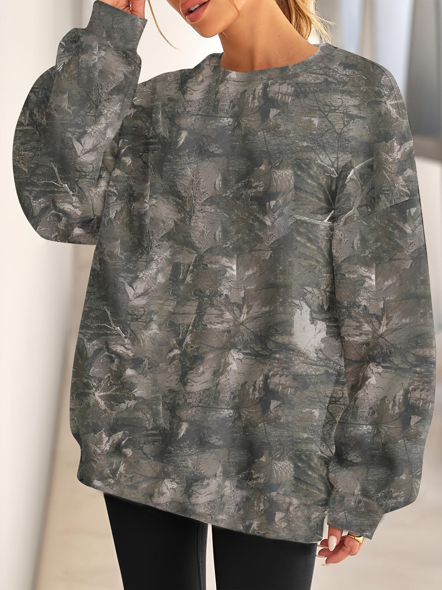 Women'S Oversized Camo Sweatshirt - Long Sleeve, Loose Fit, Green & Black Leaf Pattern, Casual Pullover with Ribbed Cuffs, All-Season Comfort, Casual Wear | Relaxed Fit Top | Construction, Sweater Hoodie