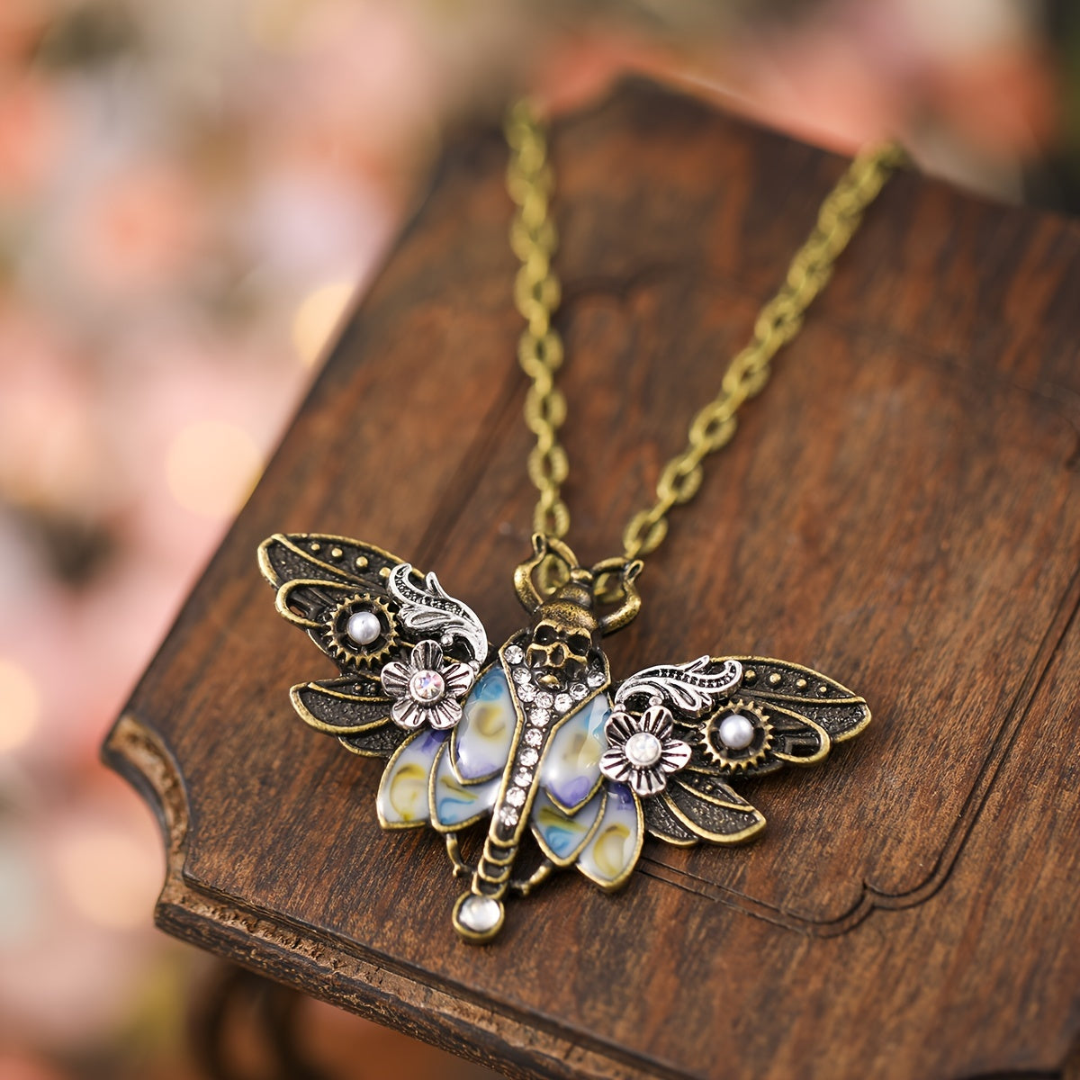 Bohemian Gothic Skull Butterfly Pendant Necklace, Alloy Mixed Color, No Plating, Unique Design Fashion Jewelry for Daily and Festival Gifts