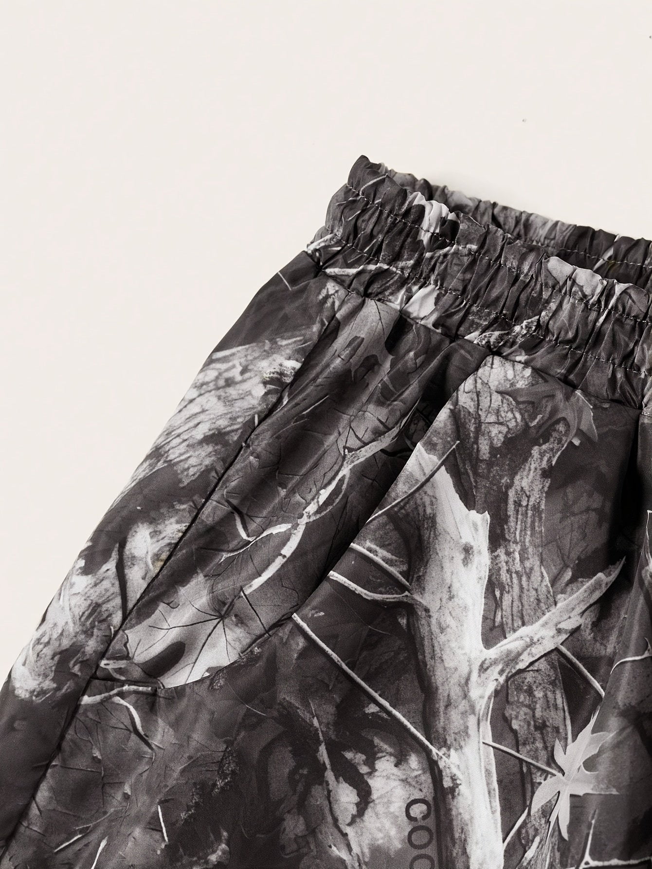2pcs Women'S Camo Print Two-Piece Set - Sleeveless Crop Top & Wide-Leg Pants with Drawstring Waist, Brown & Black Leaf Pattern, Casual Spring/Summer Outfit, Outdoor Clothing | Relaxed Fit Pants | Drawstring Waistband