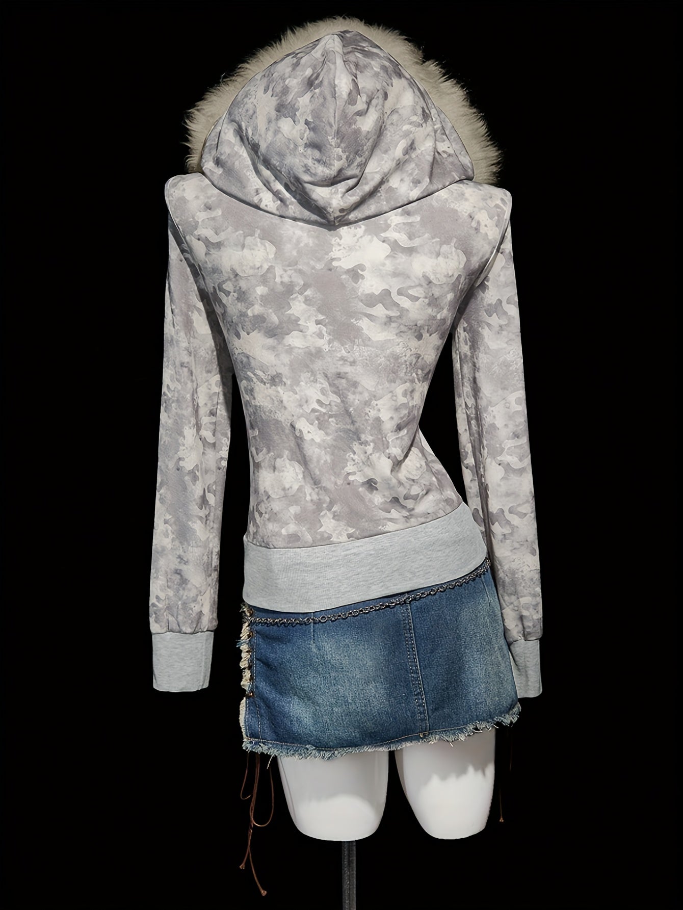 Women's Vintage Camouflage Full-Zip Hooded Jacket with Full-Length Zipper Closure, Faux-Fur Trim & Full-Length Chain Strap - Winter Warm Outerwear, Machine Washable, Brown/Gray/Black/Beige Camo Pattern, Retro Style Long Sleev