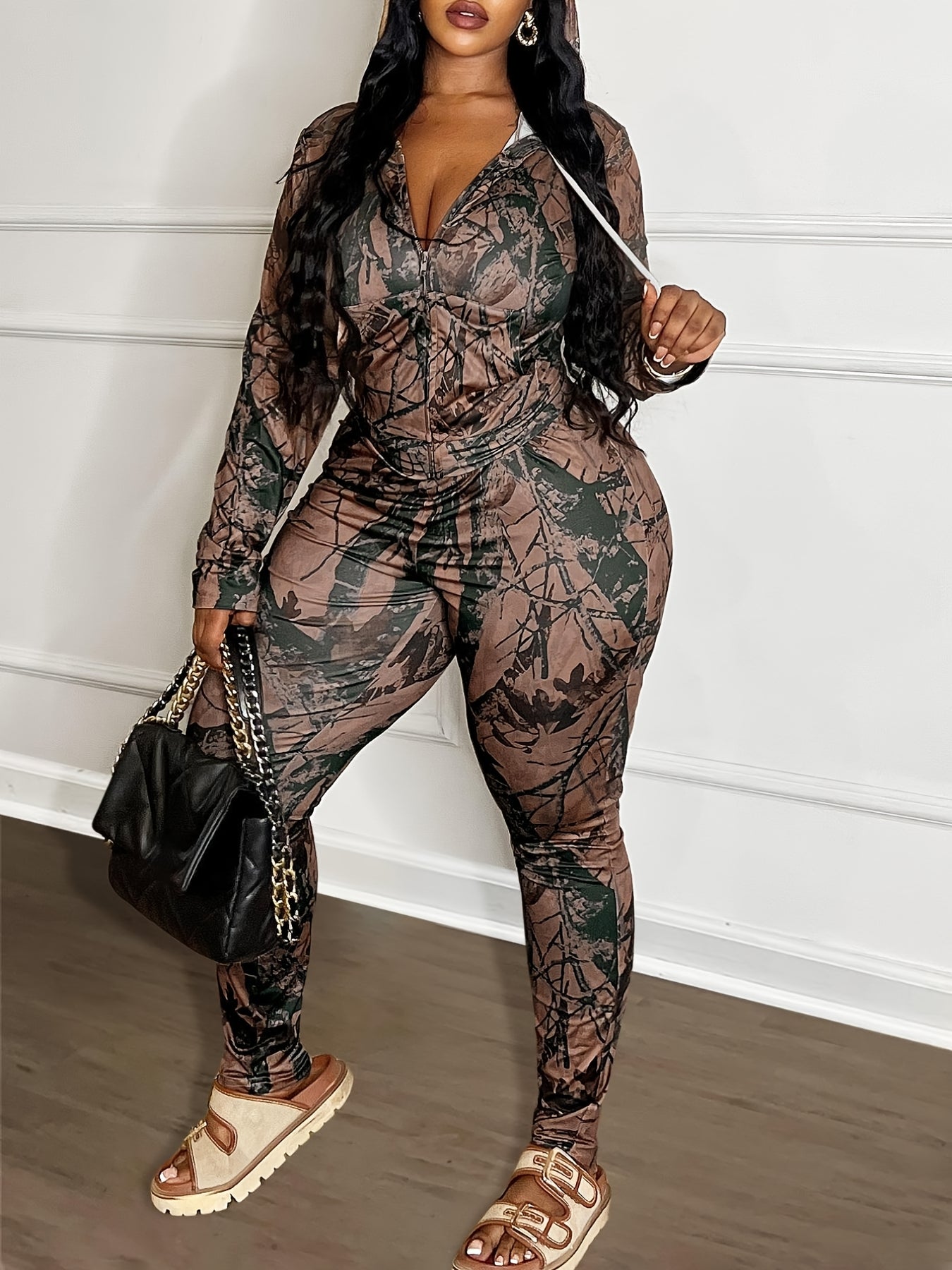 Plus Size Two-Piece Pants Set with Zipper Pockets, Camouflage & Solid Color, V-Neck, Long Sleeve - Athletic Wear for Women, Plus Size Pant
