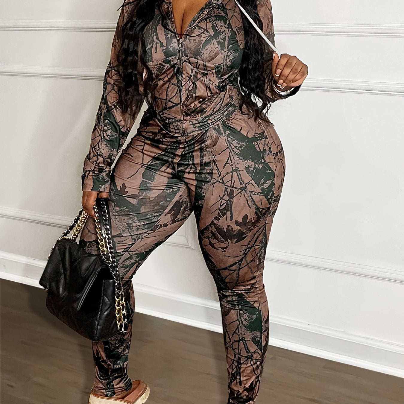 Plus Size Two-Piece Pants Set with Zipper Pockets, Camouflage & Solid Color, V-Neck, Long Sleeve - Athletic Wear for Women, Plus Size Pant