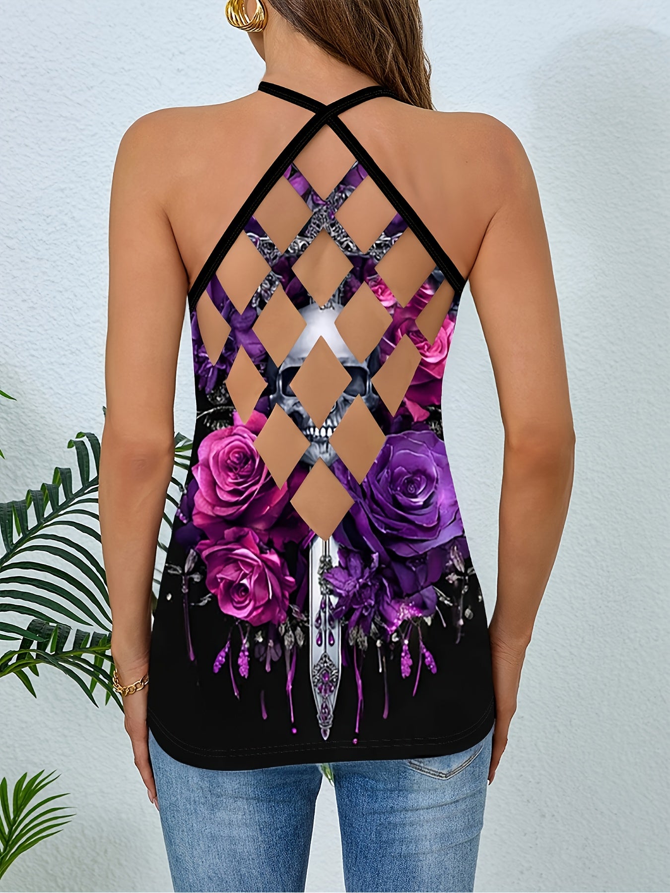 [Halloween] Women's Gothic Crossed Skull & Roses Backless T-Shirt - Edgy Halloween Party Top with Crisscross Strap, Non-See-Through Fabric for Costume Events, Everyday Gothic Outfits - Year-Round Dark Aesthetic Tee, Goth T Sh
