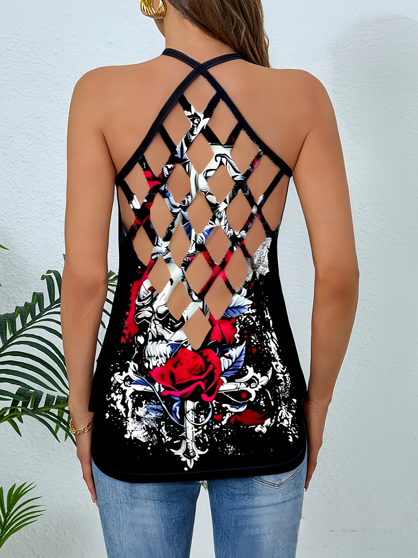 [Halloween] Women's Gothic Crossed Skull & Roses Backless T-Shirt - Edgy Halloween Party Top with Crisscross Strap, Non-See-Through Fabric for Costume Events, Everyday Gothic Outfits - Year-Round Dark Aesthetic Tee, Goth T Sh
