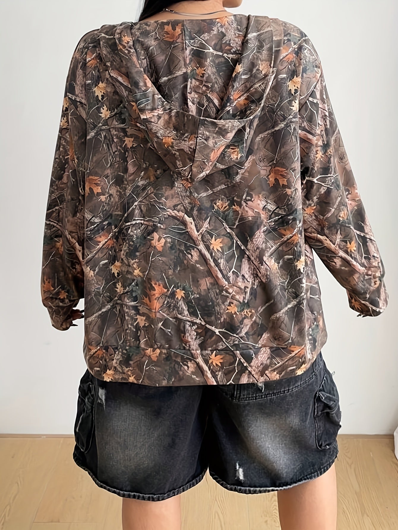 [Trendy Plus Size Hooded Jacket] Plus Size Women's Oversized Zip-Up Hooded Jacket | Brown/Black/Gray Camouflage Print, Front Zipper Closure, All-Season Outdoor & Streetwear Coat - Machine Washable, Versatile Layering, Comfort