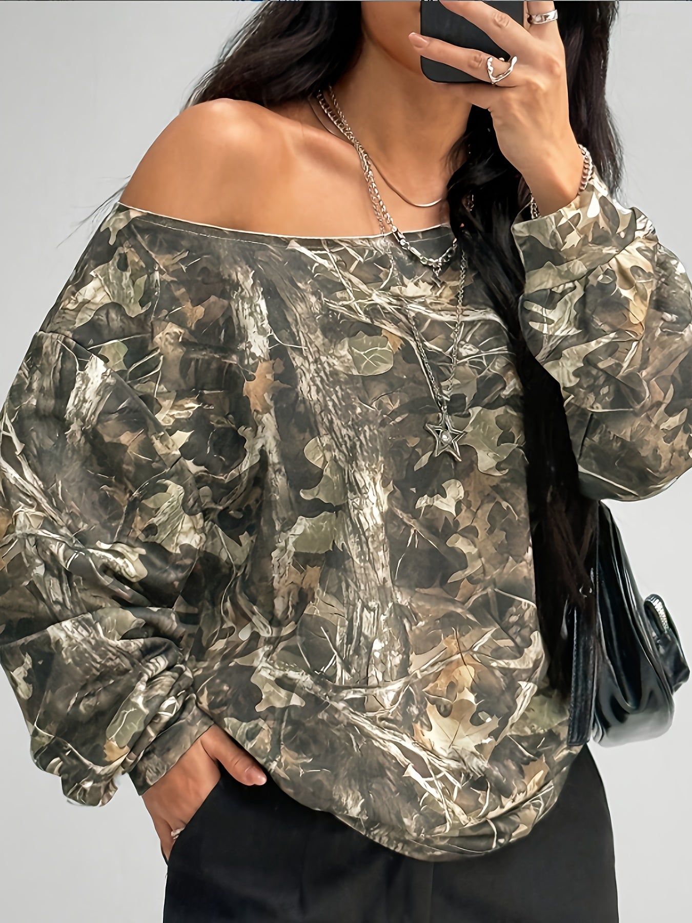 Women'S Casual Off-Shoulder Graphic Sweatshirt - "I AM A WOMAN" Print, Long Sleeve, Round Neck, Relaxed Fit, Black, Spring/Fall Streetwear, Casual Wear | Graphic Sweatshirt | Relaxed Fit Top, Ladies Sweatshirt