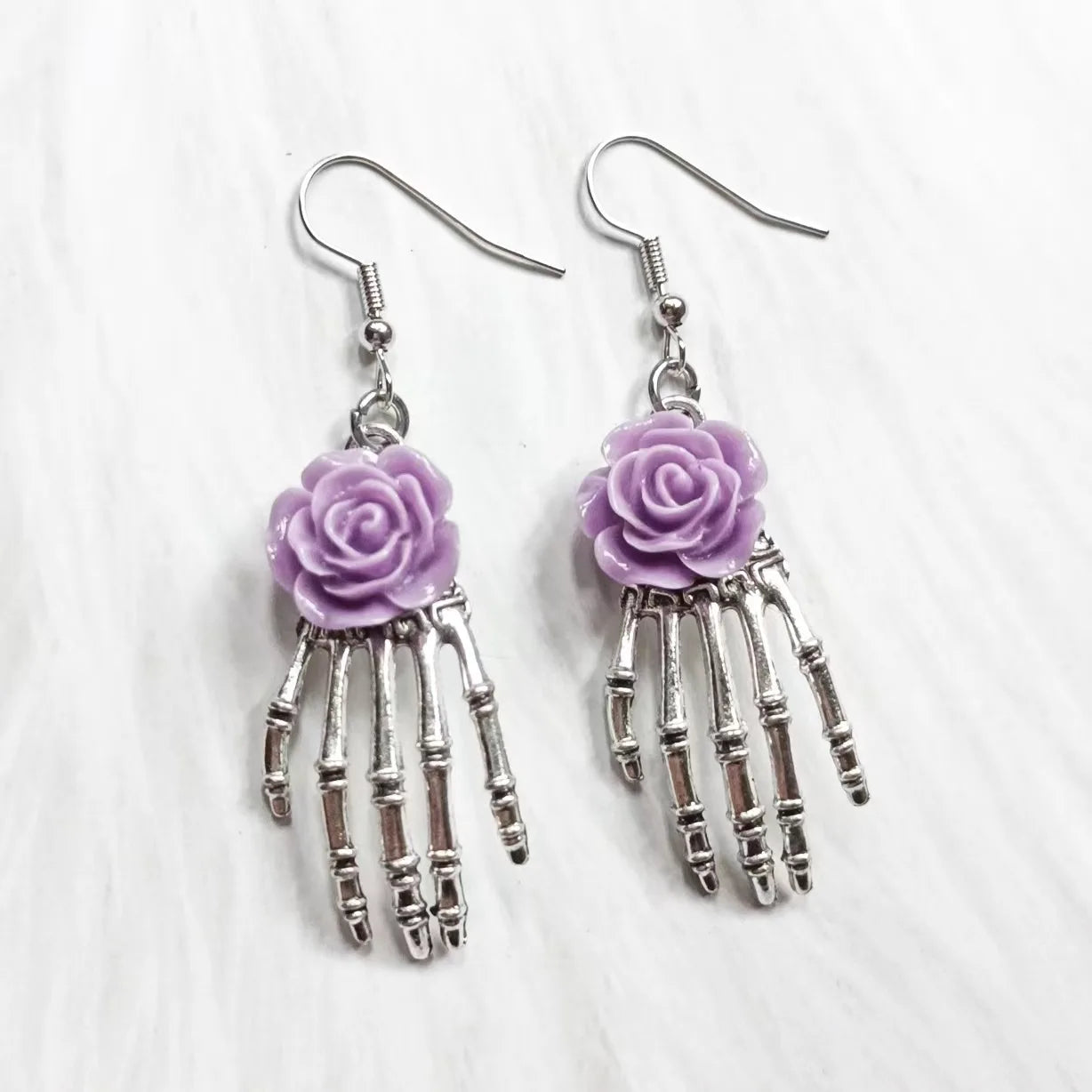 Gothic Red Rose And Silver Plated Skull Hand Earrings Wedding Party Holiday Gift For Men And Women Everyday Jewellery