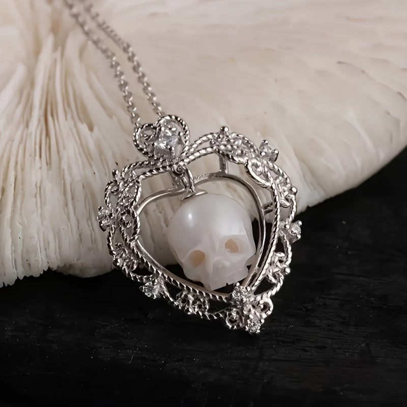 Gothic Skull Carved Imitation Pearl Necklace with Heart and Soul Pendant, 925 Silver-Plated Synthetic Necklace - Valentine's Day Gift for Her or Him