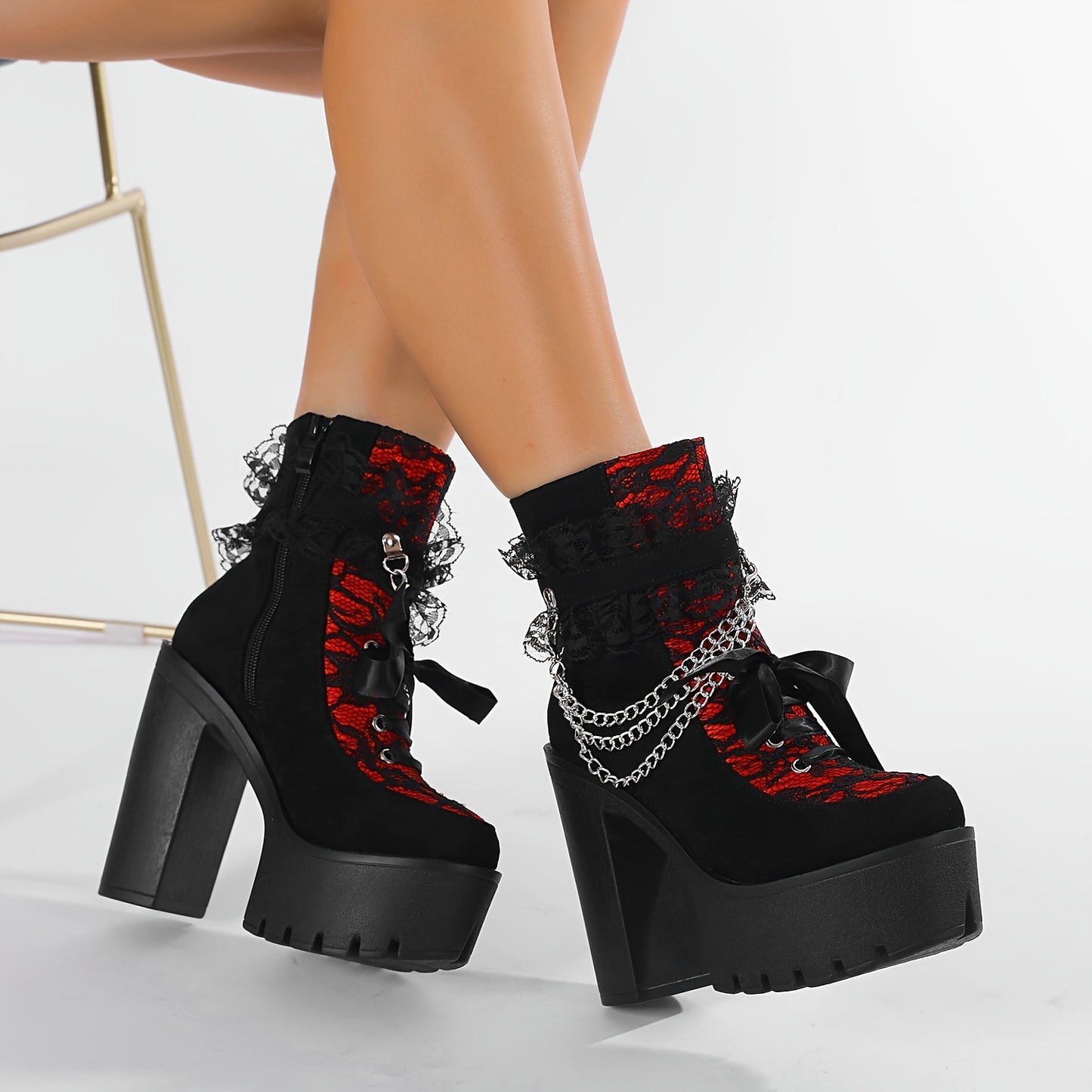 GDGYDH Vintage Gothic Lace Ankle Boots for Women - Chunky Heel, Side Zipper with Chain Detail, Round Toe, All-Season Compatibility, Black & Red Gradient