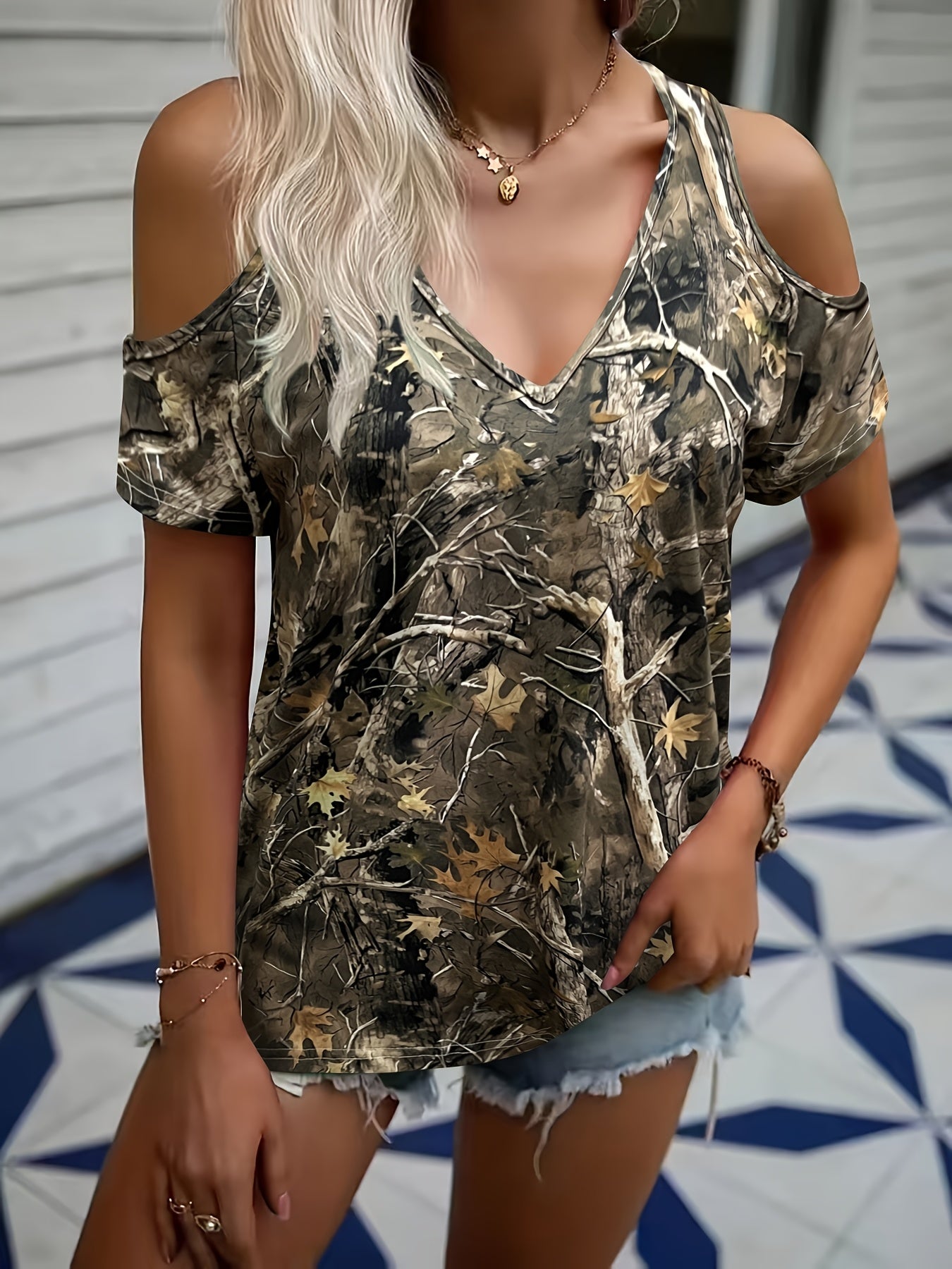 Women's Tropical Print Cold Shoulder V-Neck T-Shirt - Elegant Short Sleeve Top with Camouflage Design, Breathable Polyester Blend, Perfect for Outdoor Adventures and Casual Wear