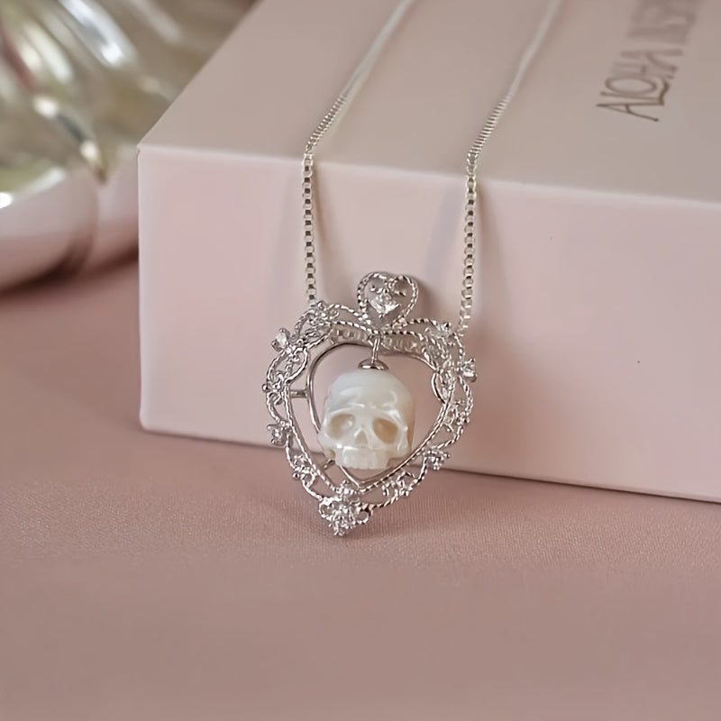 Gothic Skull Carved Imitation Pearl Necklace with Heart and Soul Pendant, 925 Silver-Plated Synthetic Necklace - Valentine's Day Gift for Her or Him