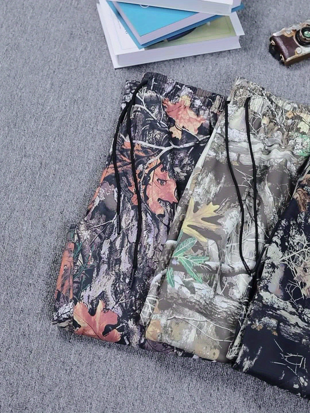 Men's Plus Size Camo Cargo Pants with 3D Pocket Detail - Trendy All-Over Print, Multi-Pocket Design, Polyester for Outdoor, Sports & Streetwear, PLUS SIZE