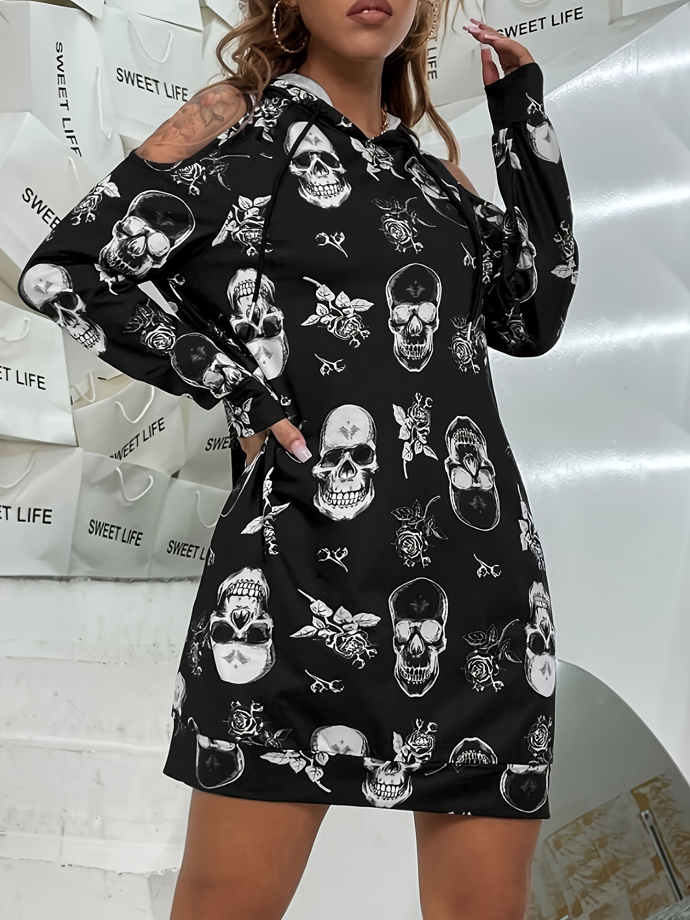 Women's Gothic Skull Print Hooded Dress with Long Sleeve - Black & White Gothic Pattern A-Line Silhouette, Machine Washable Winter Warmth, Round Neck to Hooded Collar, Themed Party Outfit for Halloween, Everyday & Formal Even